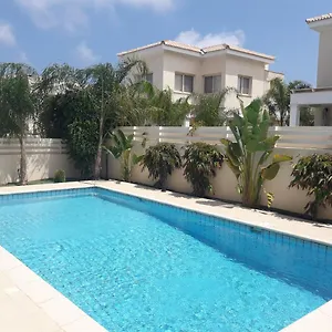 https://anthorina-villa7.protaras-cy-hotels.com